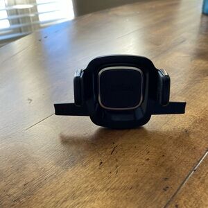 IOtti car vent mount for cell phone